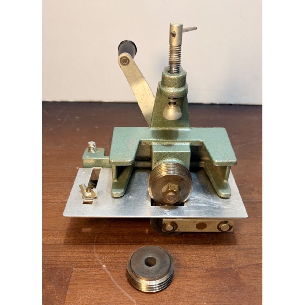 Harry M Fraser 500 Rug Hooking Strip Cutter Slitter Machine w 2 Cutting Wheels